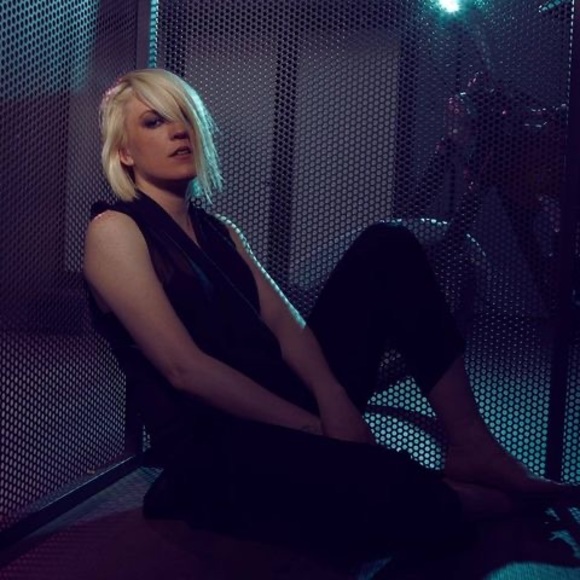 Meet your Posher, Zita - Picture 1 of 1